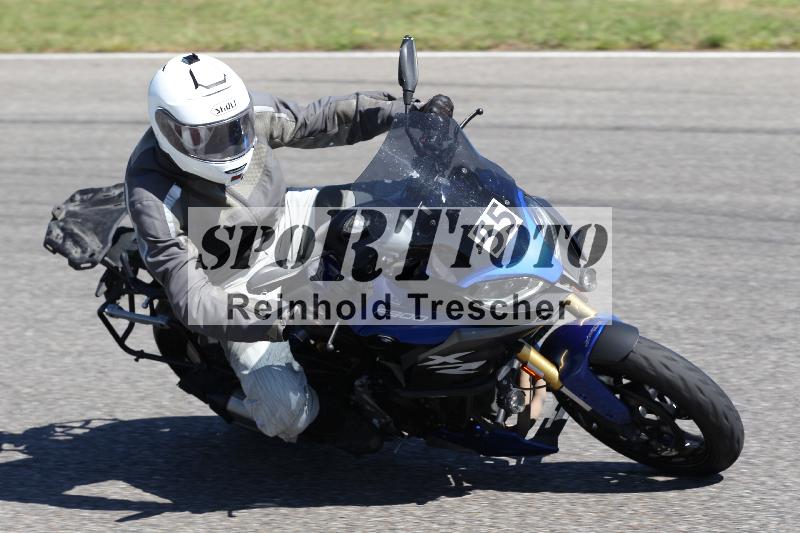 /Archiv-2025/48 25.08.2025 Cornu Master School ADR/gruen-vert/55